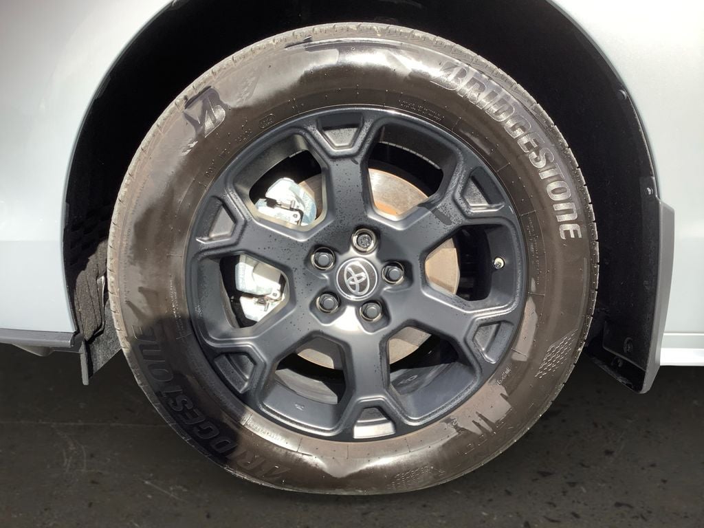 2025 Toyota Sienna Woodland Edition 7 Passenger