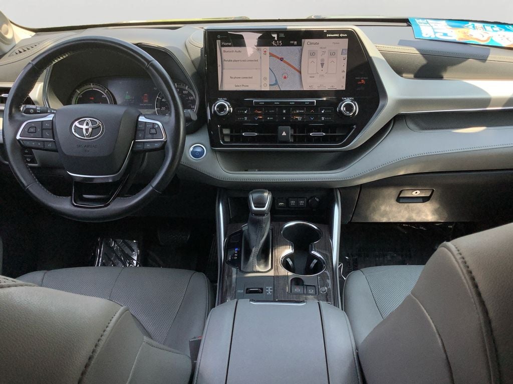 2021 Toyota Highlander Hybrid Platinum