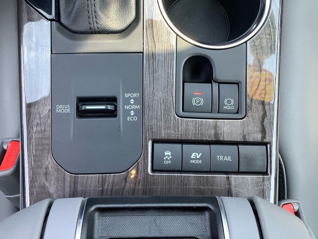 2021 Toyota Highlander Hybrid Platinum