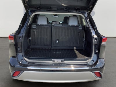 2021 Toyota Highlander Hybrid Platinum