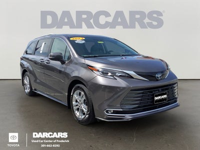 2023 Toyota Sienna Platinum 7 Passenger