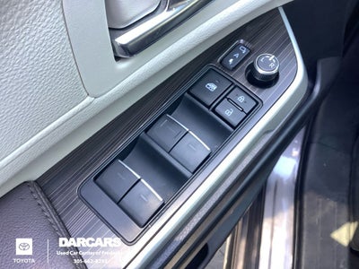 2023 Toyota Sienna Platinum 7 Passenger