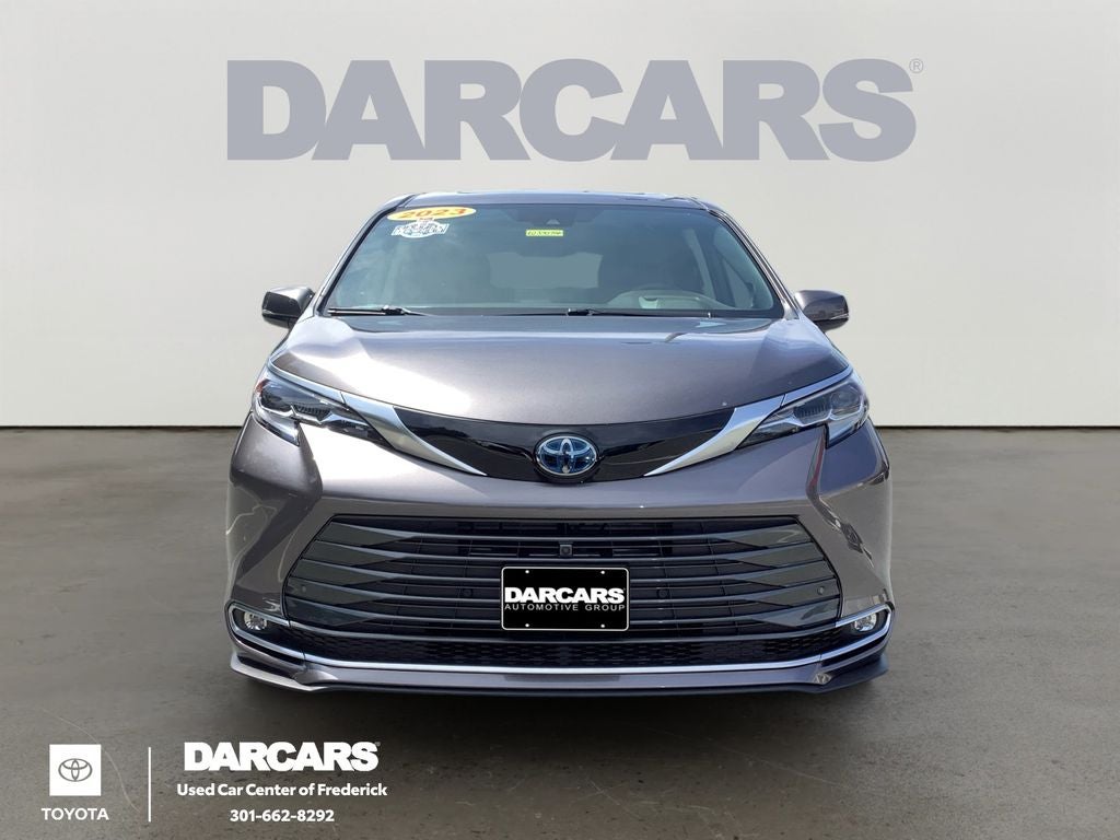 2023 Toyota Sienna Platinum 7 Passenger