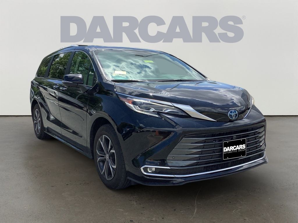 2025 Toyota Sienna Platinum 7 Passenger