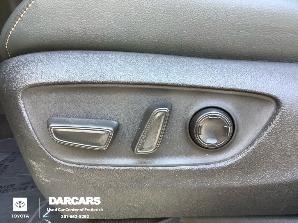 2025 Toyota Sienna Platinum 7 Passenger