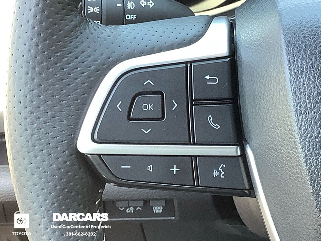 2025 Toyota Sienna Platinum 7 Passenger
