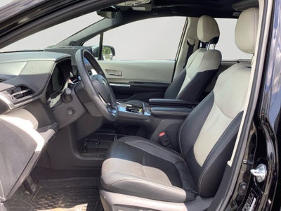 2025 Toyota Sienna Platinum 7 Passenger