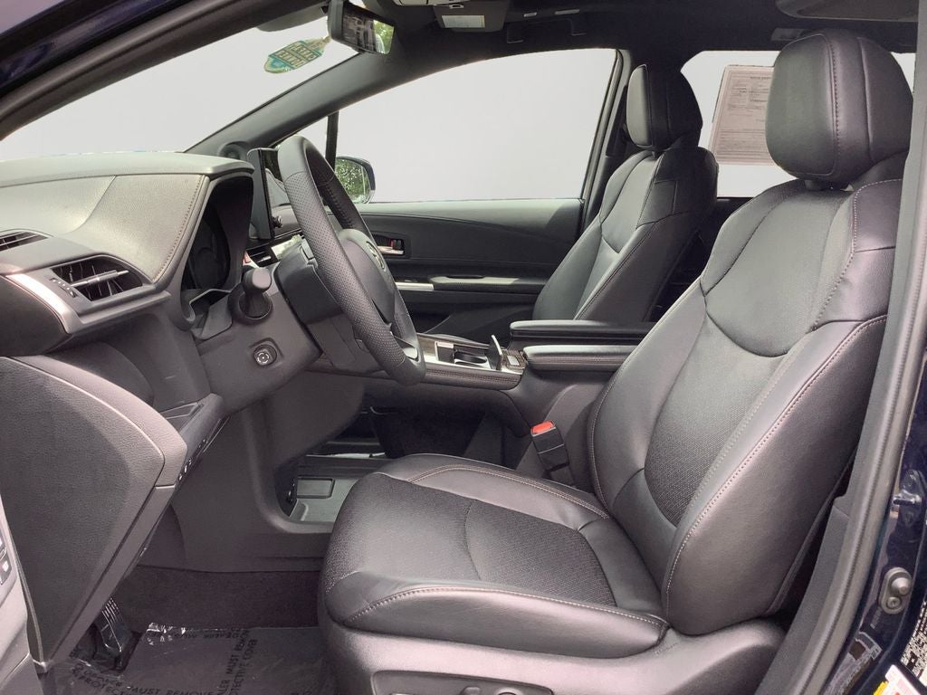 2025 Toyota Sienna Platinum 7 Passenger