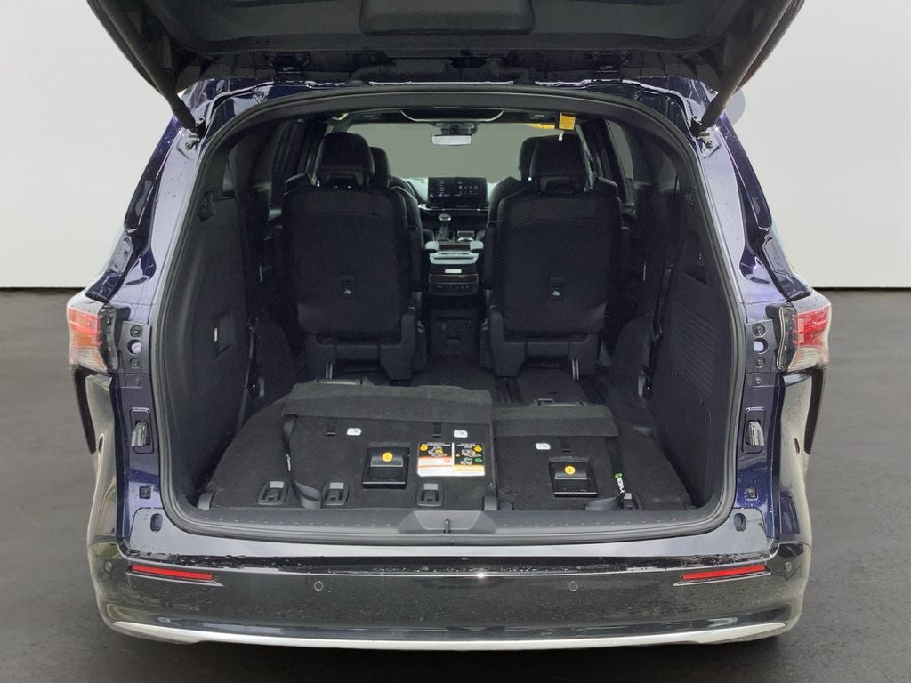 2025 Toyota Sienna Platinum 7 Passenger
