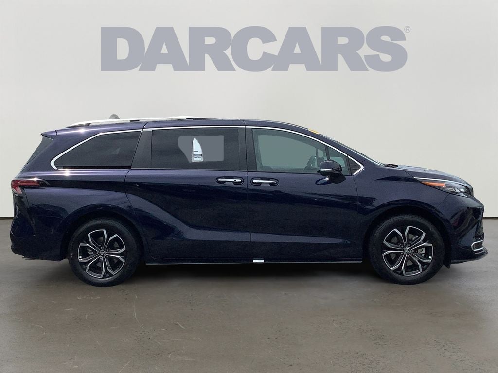 2025 Toyota Sienna Platinum 7 Passenger