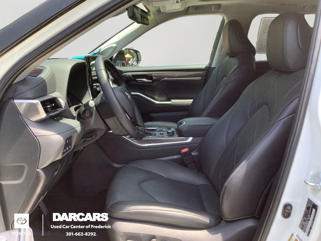 2021 Toyota Highlander Platinum
