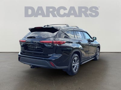 2022 Toyota Highlander Hybrid XLE