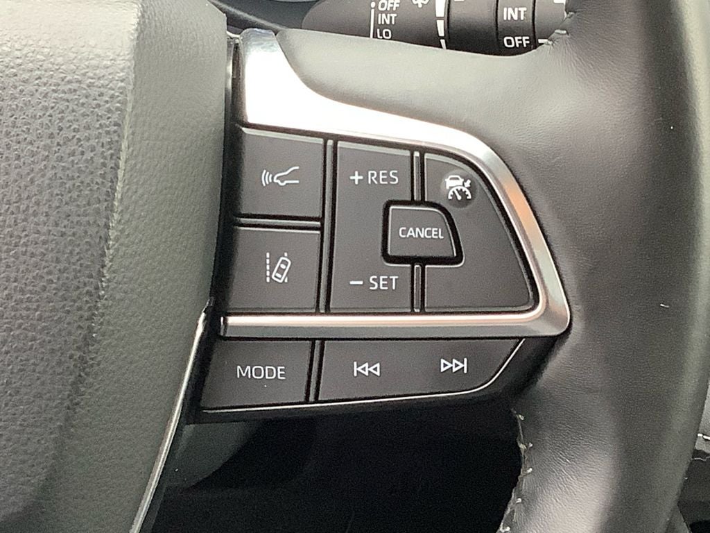 2020 Toyota Highlander Hybrid XLE
