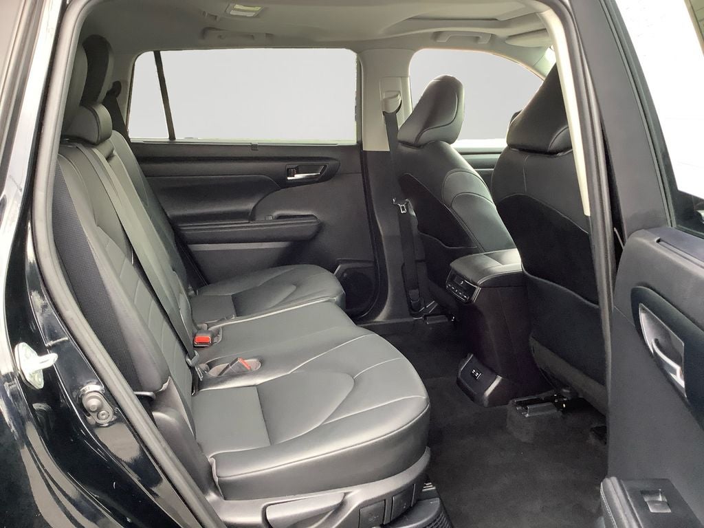 2020 Toyota Highlander Hybrid XLE