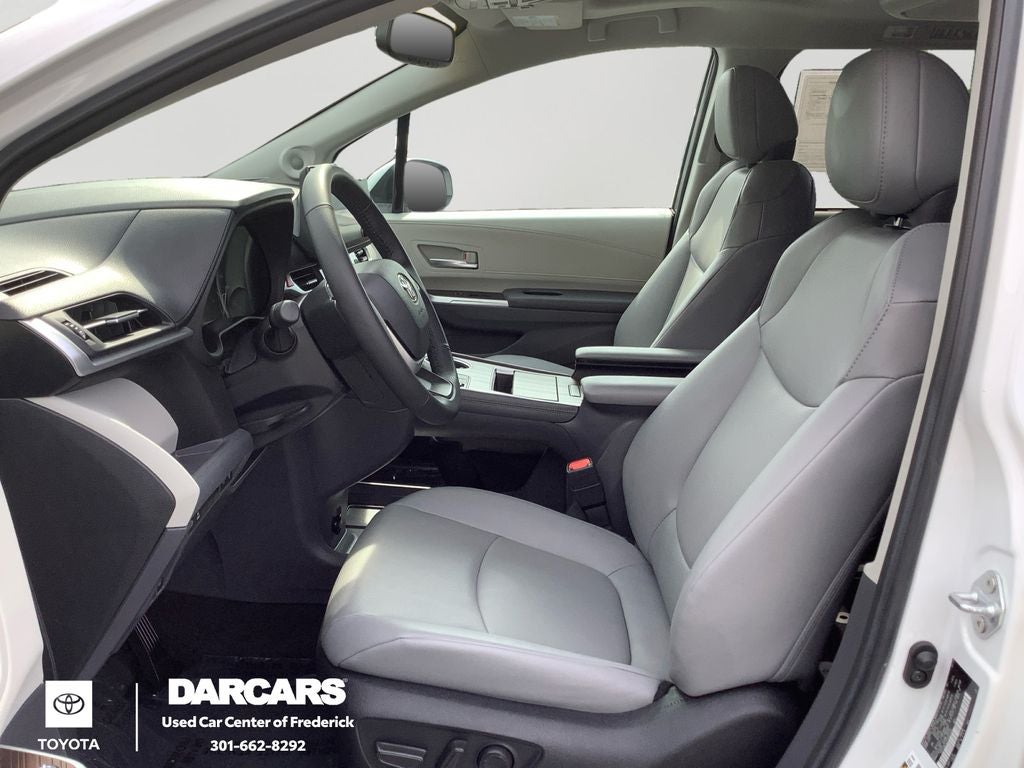 2023 Toyota Sienna XLE 7 Passenger