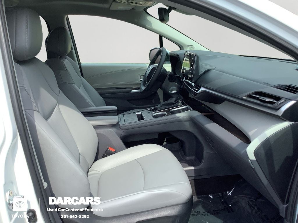 2023 Toyota Sienna XLE 7 Passenger