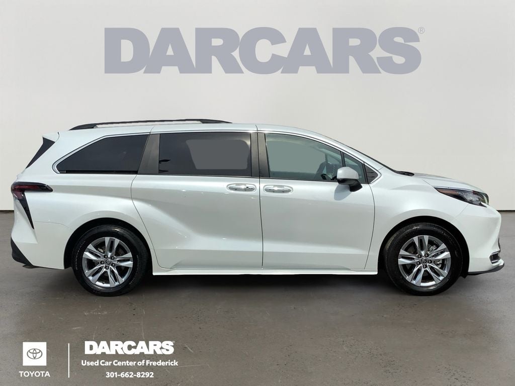 2023 Toyota Sienna XLE 7 Passenger