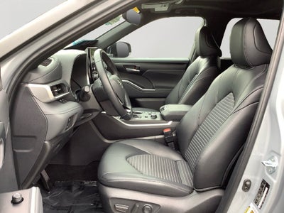 2025 Toyota Highlander XSE