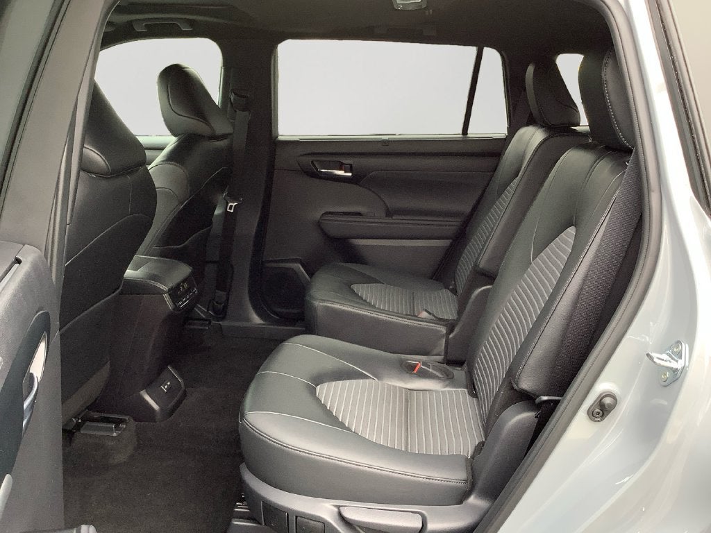 2025 Toyota Highlander XSE