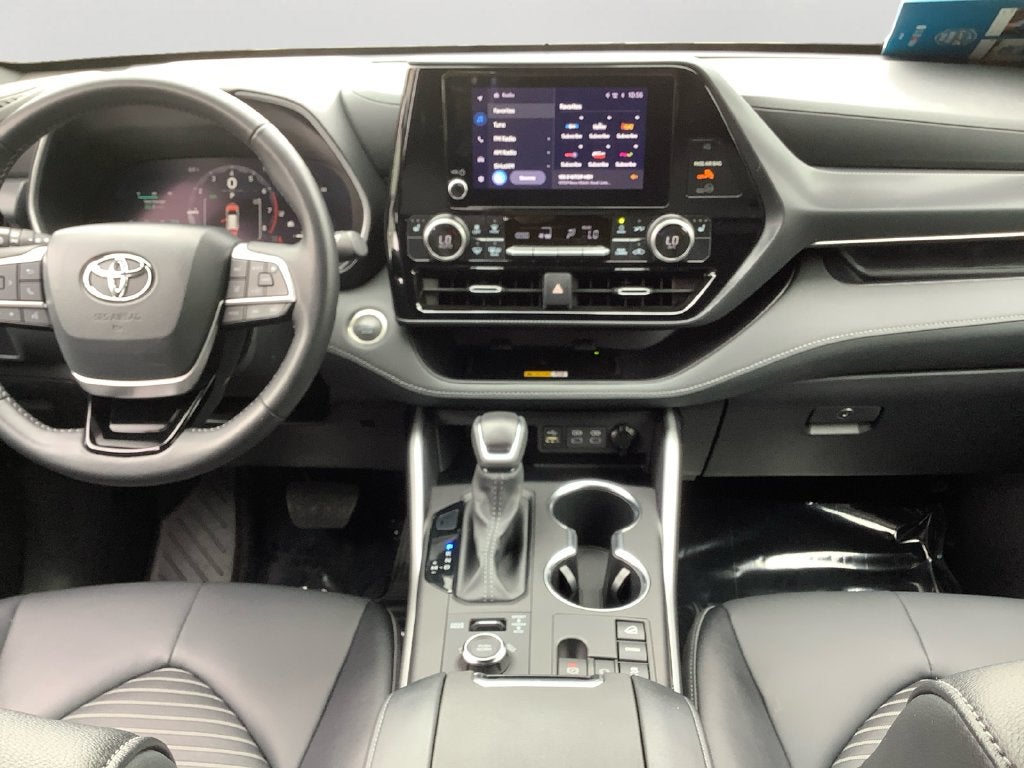 2025 Toyota Highlander XSE