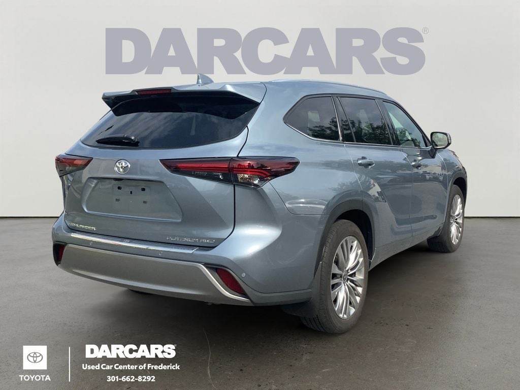 2024 Toyota Highlander Platinum