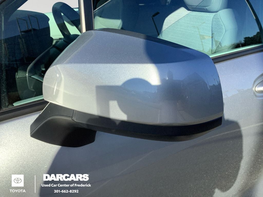 2025 Toyota Sienna LE 8 Passenger