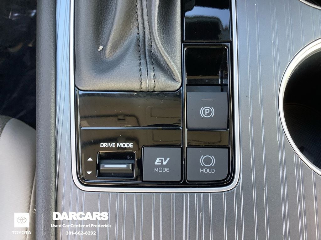 2025 Toyota Sienna LE 8 Passenger