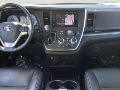2016 Toyota Sienna SE Premium 8 Passenger