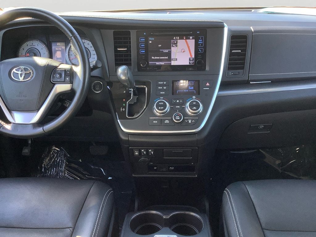2016 Toyota Sienna SE Premium 8 Passenger