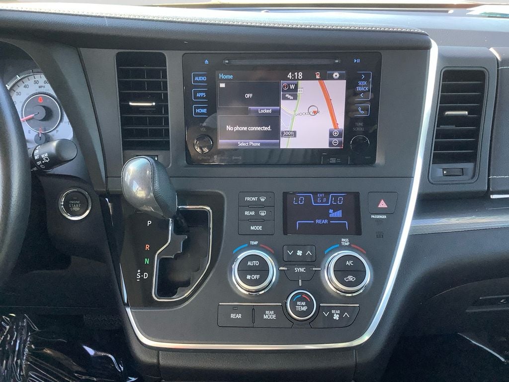 2016 Toyota Sienna SE Premium 8 Passenger