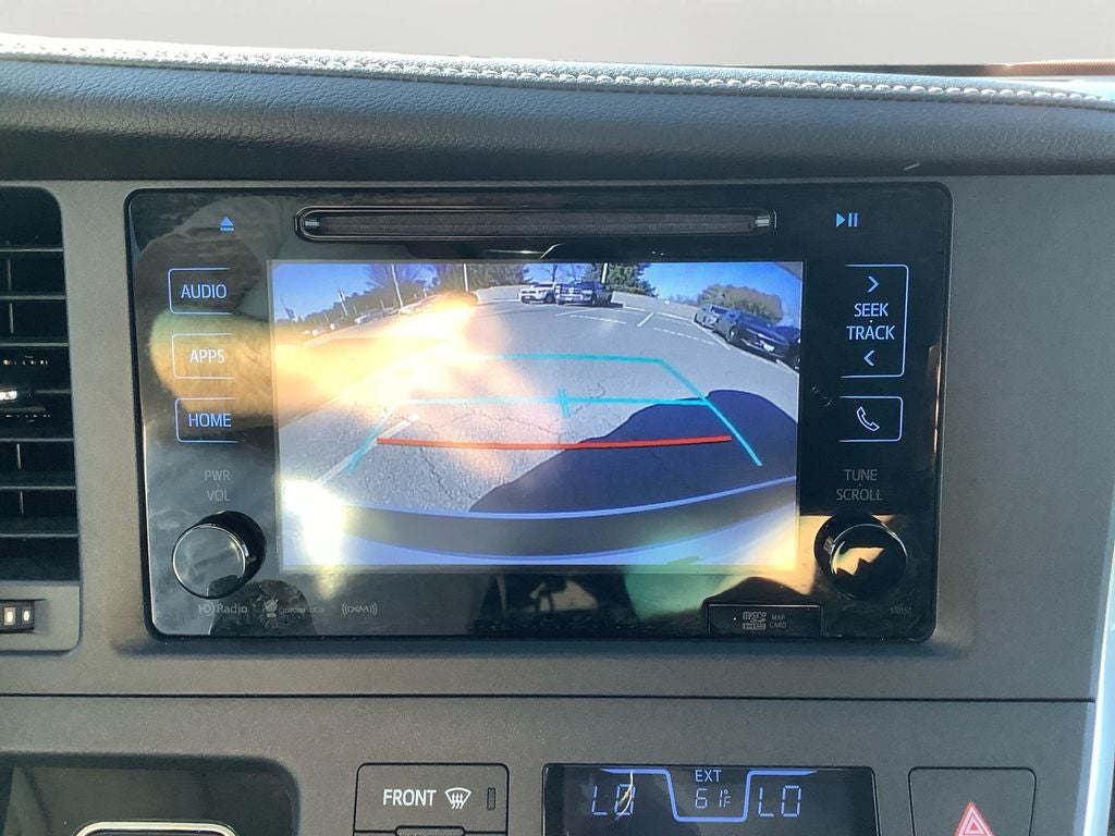 2016 Toyota Sienna SE Premium 8 Passenger