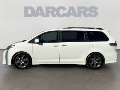 2016 Toyota Sienna SE Premium 8 Passenger