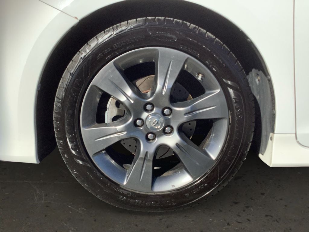 2016 Toyota Sienna SE Premium 8 Passenger