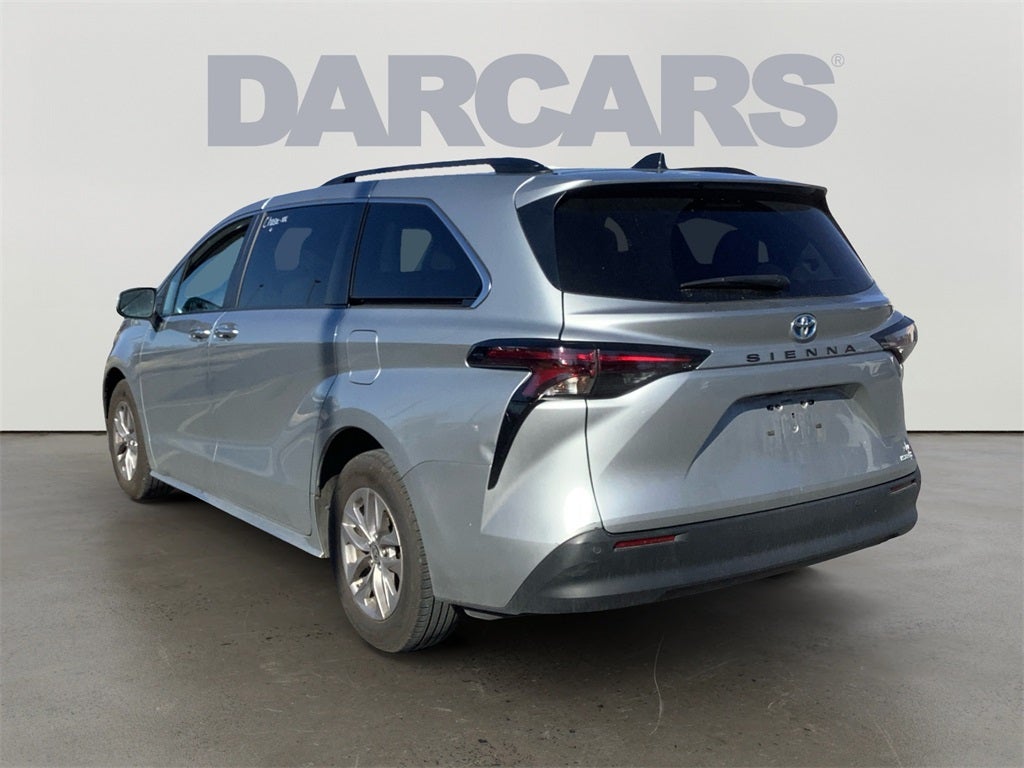 2024 Toyota Sienna XLE