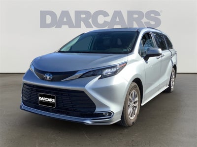 2024 Toyota Sienna XLE
