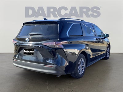 2024 Toyota Sienna XLE 8 Passenger