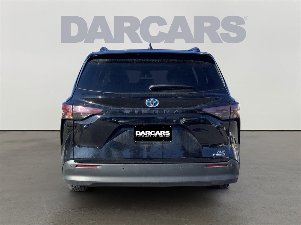 2024 Toyota Sienna XLE 8 Passenger