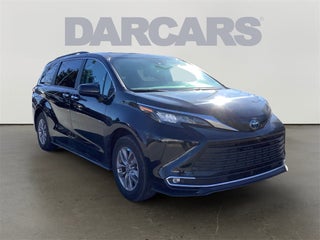 2024 Toyota Sienna XLE 8 Passenger