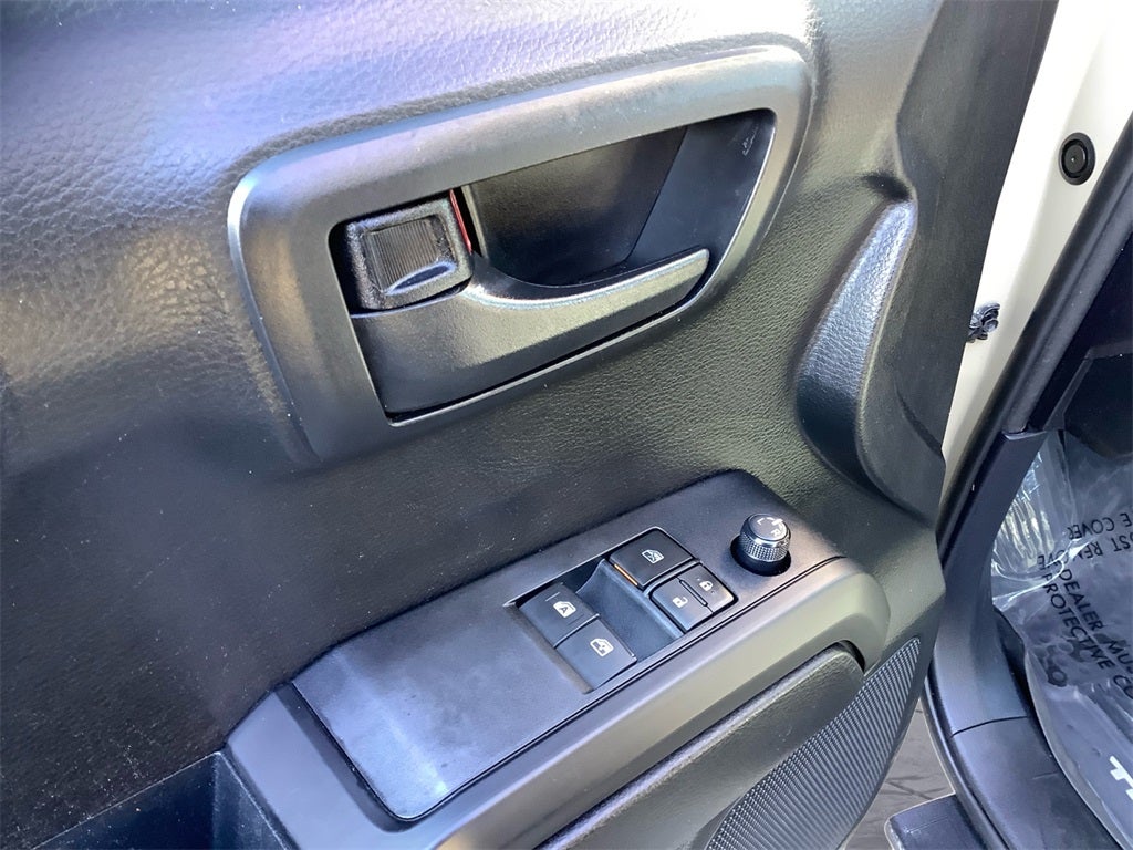 2019 Toyota Tacoma SR