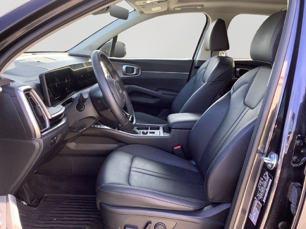 2025 Kia Sorento X-Line EX