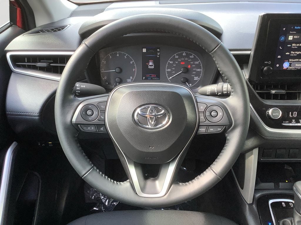 2025 Toyota Corolla Cross LE