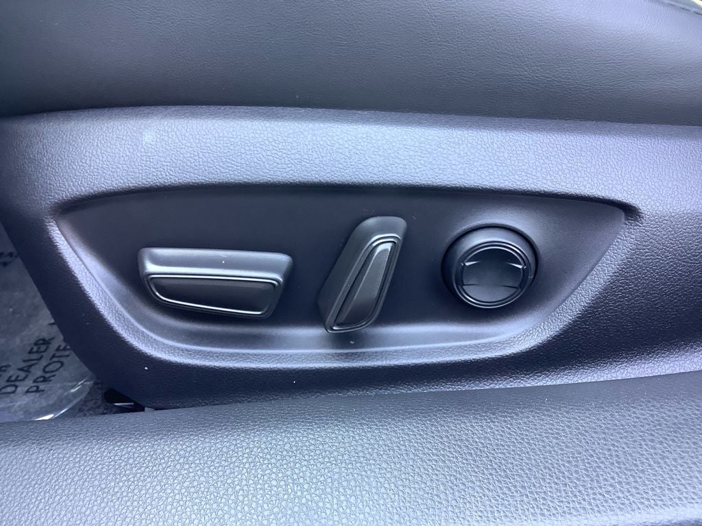 2025 Toyota Prius Plug-In Hybrid XSE Premium