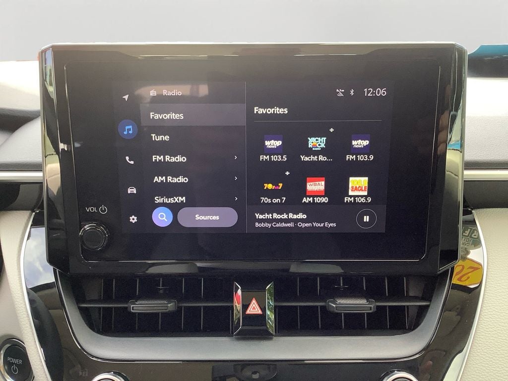 2025 Toyota Corolla Hybrid LE