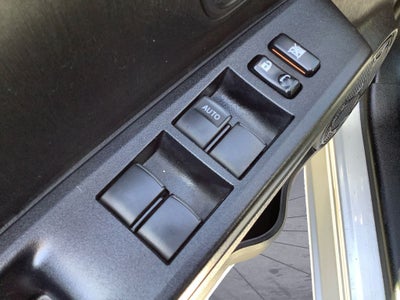 2012 Toyota Yaris SE