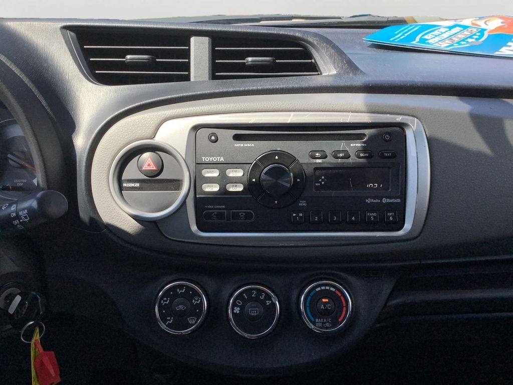 2012 Toyota Yaris SE