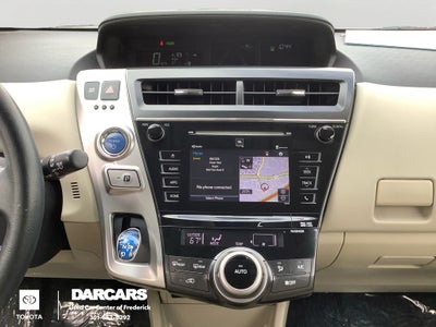 2015 Toyota Prius v Two