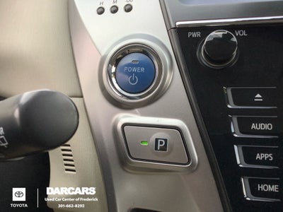 2015 Toyota Prius v Two