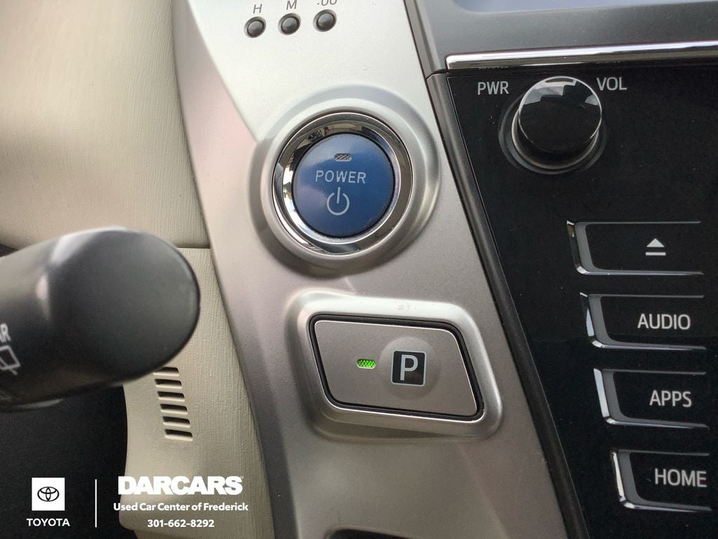 2015 Toyota Prius v Two