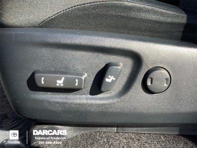 2024 Toyota 4Runner W/3rd row seat SR5