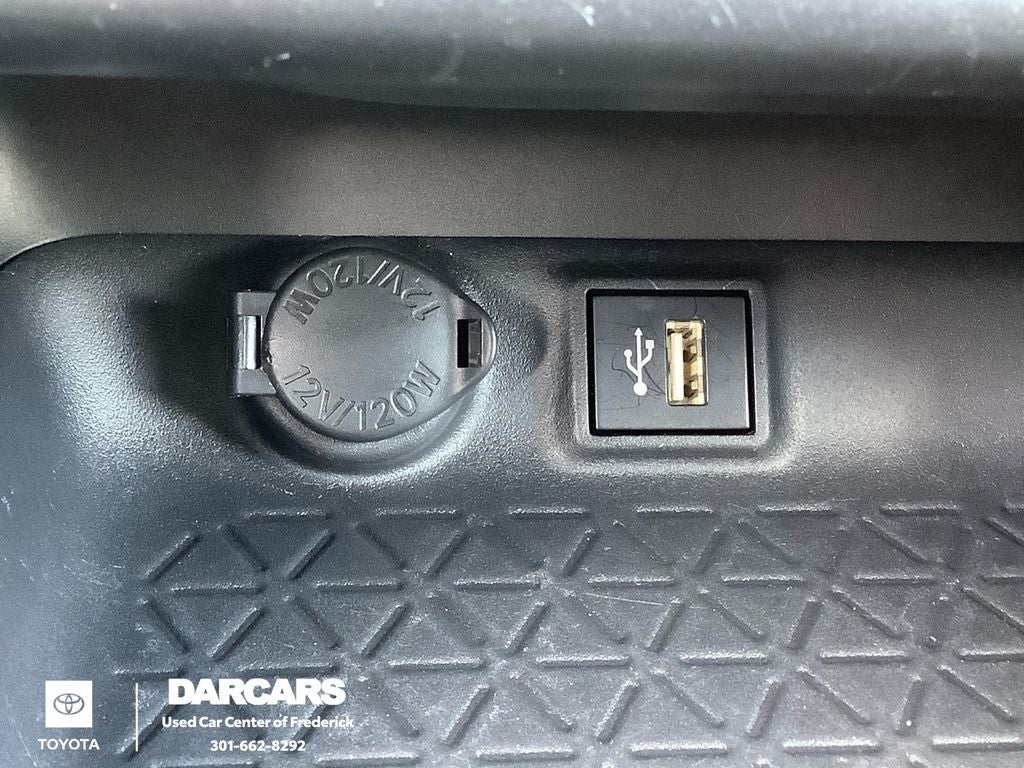 2024 Toyota RAV4 Prime SE